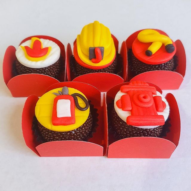 Brigadeiro Decorado – Tema Bombeiros