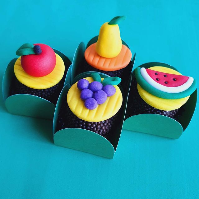 Brigadeiro Decorado – Formatura Nutrição – Frutinhas