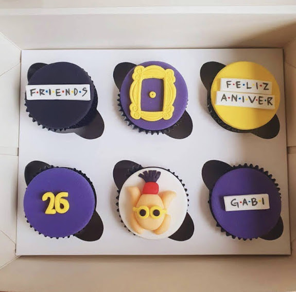 Caixa com 6 Cupcakes para Presente – Friends