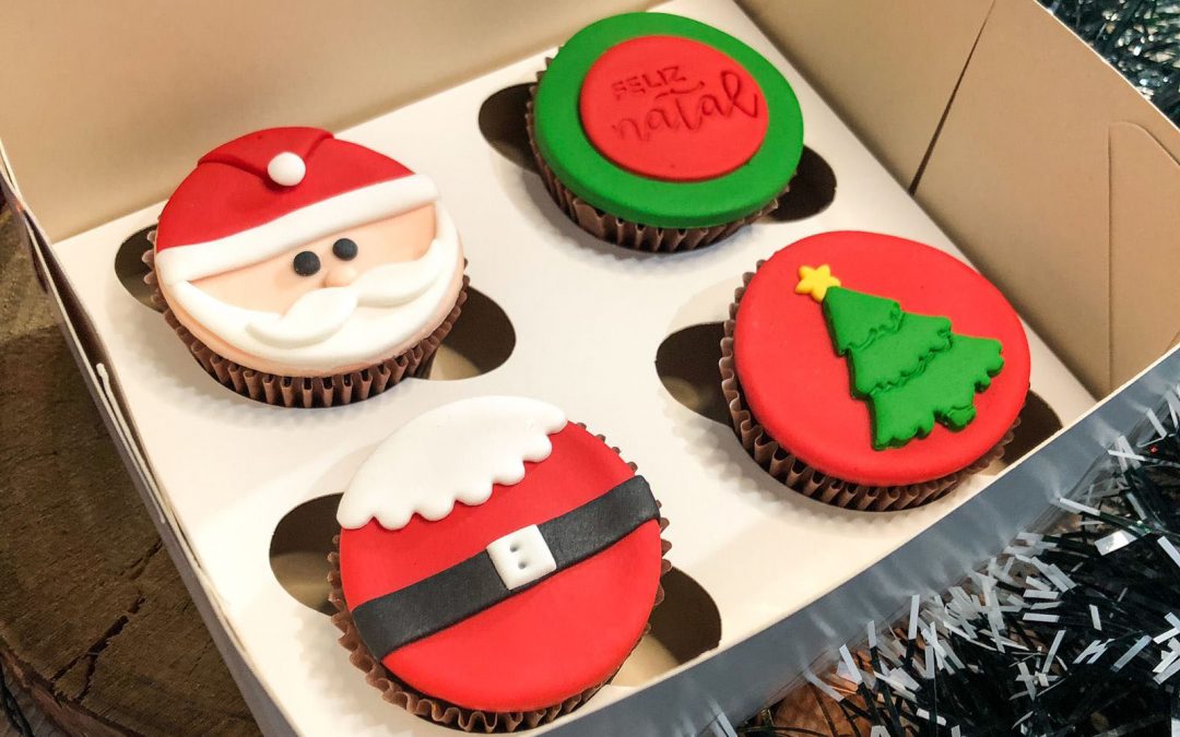 Caixa com 4 Cupcakes Decorados – Natal